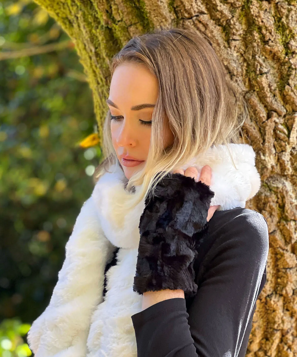 Fingerless / Texting Gloves - Cuddly Faux Fur in Black