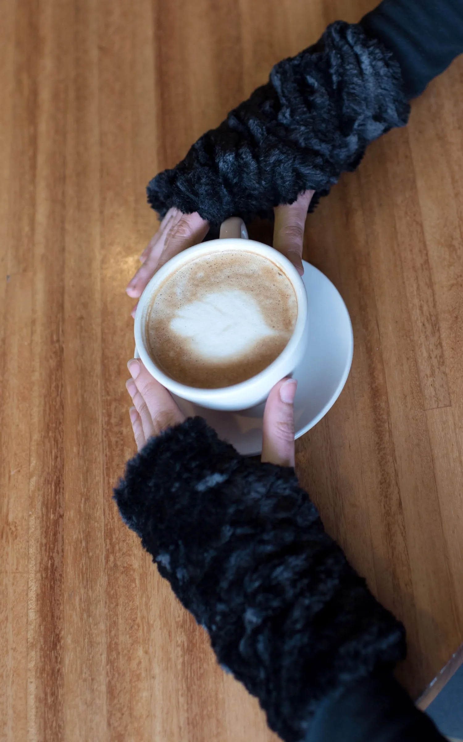 Fingerless / Texting Gloves - Cuddly Faux Fur in Black