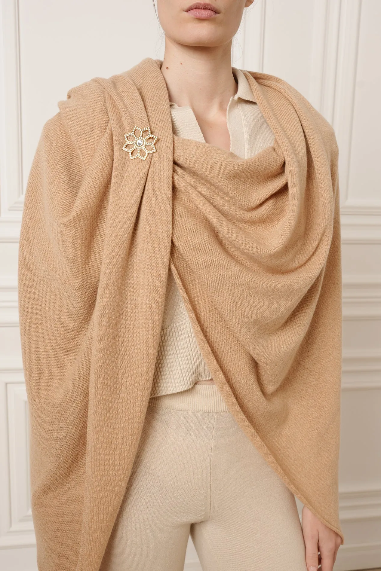 Lux Cashmere Scarf In Dune